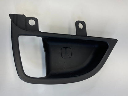 11-16 HYUNDAI ELANTRA REAR LEFT INNER DOOR HANDLE BEZEL COVER 83611-MD100 OEM