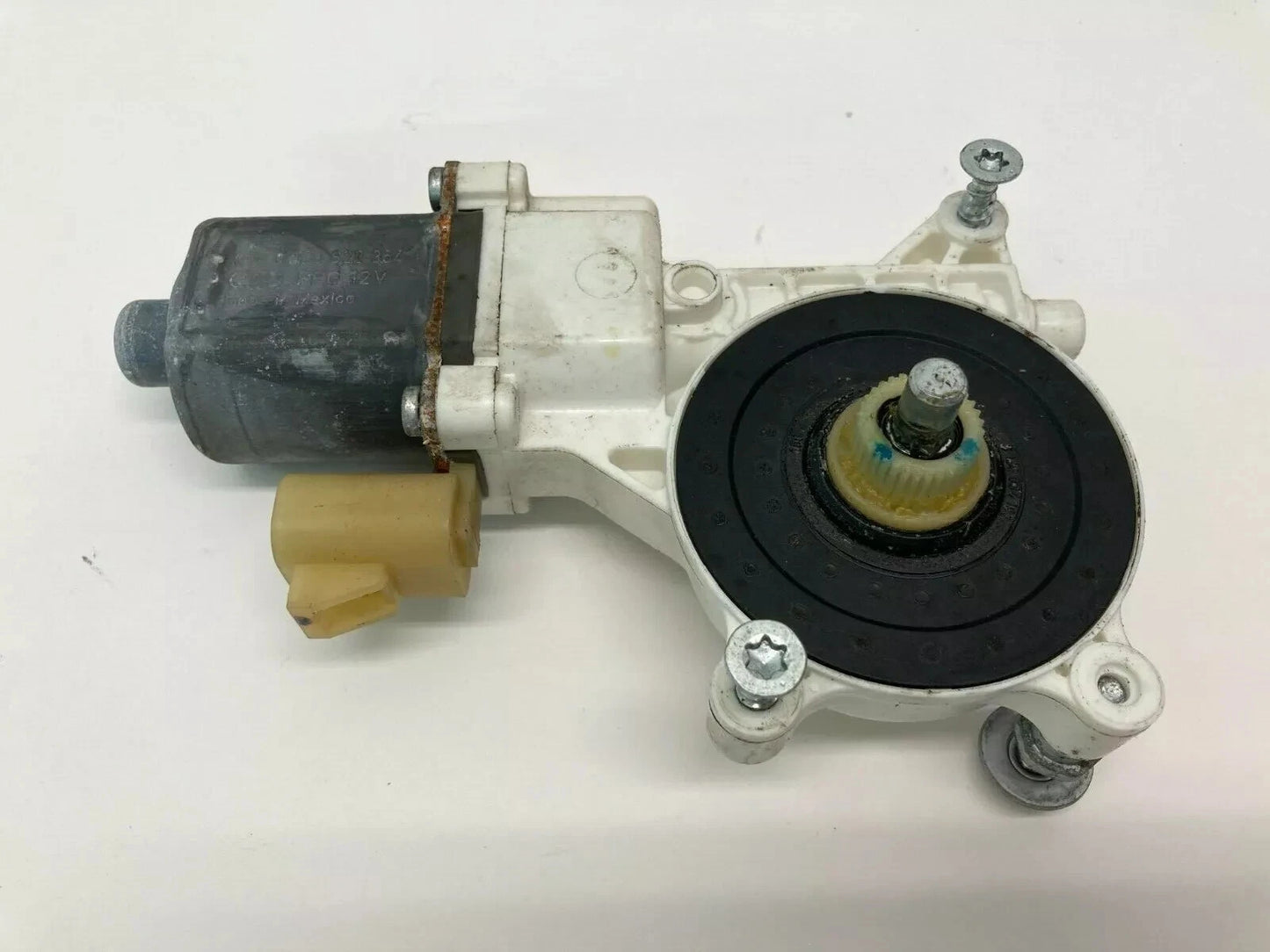 2009-2017 CHEVROLET TRAVERSE REAR RIGHT SIDE DOOR WINDOW MOTOR 0130822364 OEM