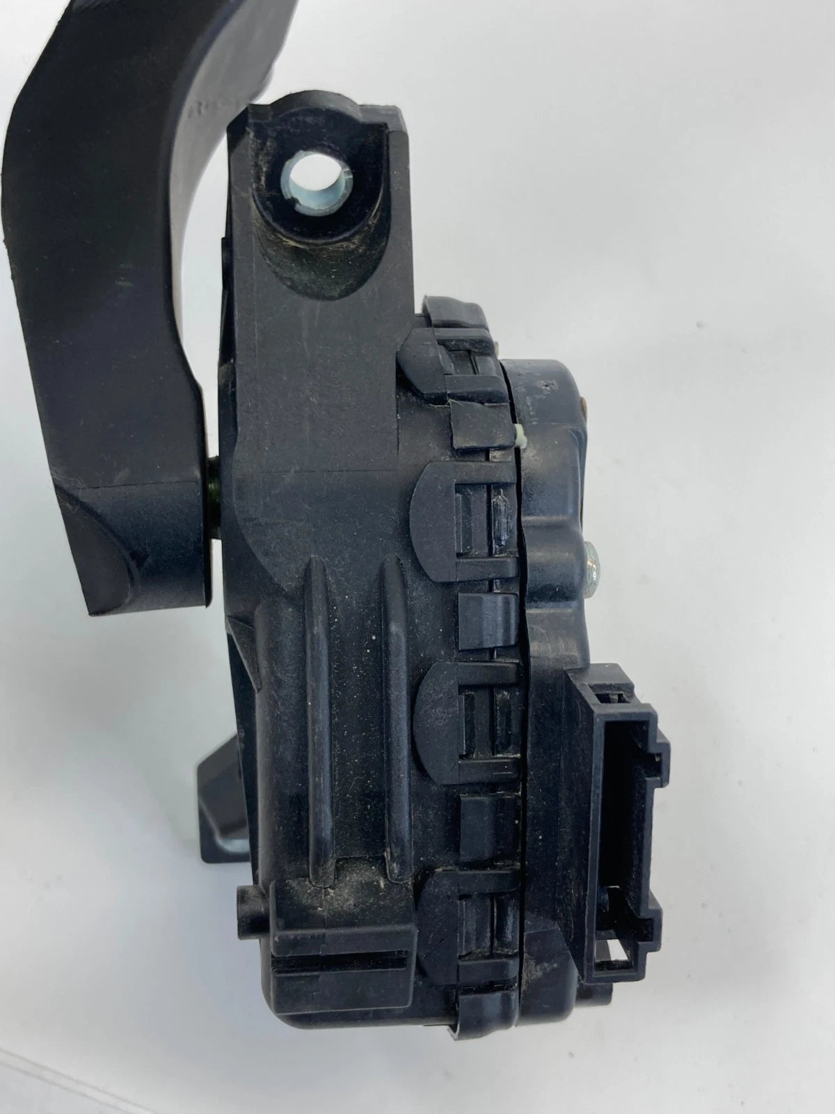 2002 AUDI A6 QUATTRO ACCELERATOR GAS PEDAL UNIT SENSOR ASSEMBLY 8D1-723-523L OEM
