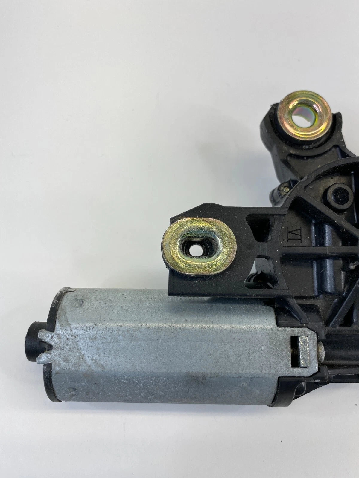 01 02 03 VW VOLKSWAGEN PASSAT WAGON REAR WIPER MOTOR ASSEMBLY 3B9-955-711-C OEM