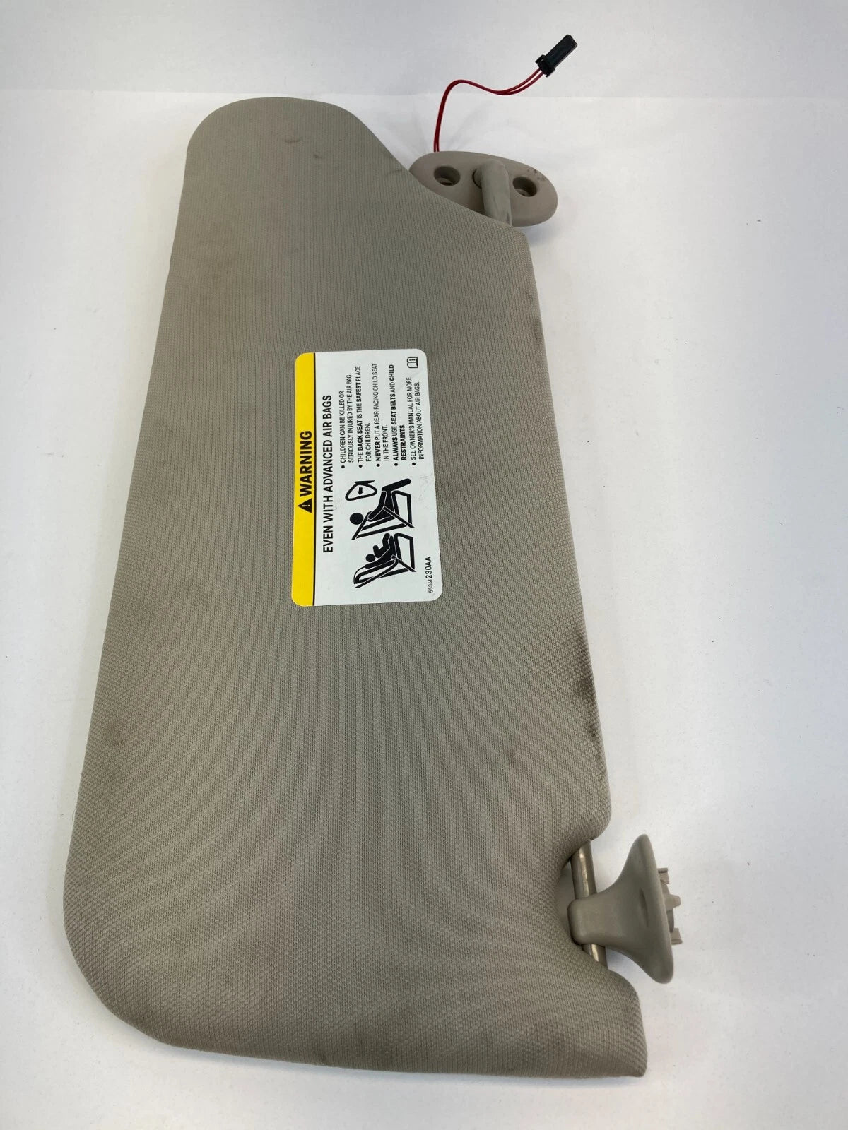 05-10 JEEP GRAND CHEROKEE RIGHT PASSENGER SIDE SUNVISOR SUN VISOR SHADE W LIGHT