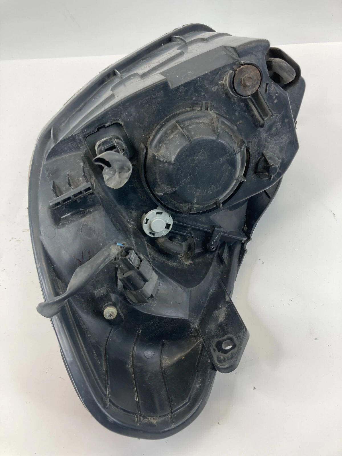 2006-2011 HYUNDAI ACCENT FRONT RIGHT PASSENGER SIDE HEADLIGHT ASSEMBLY OEM