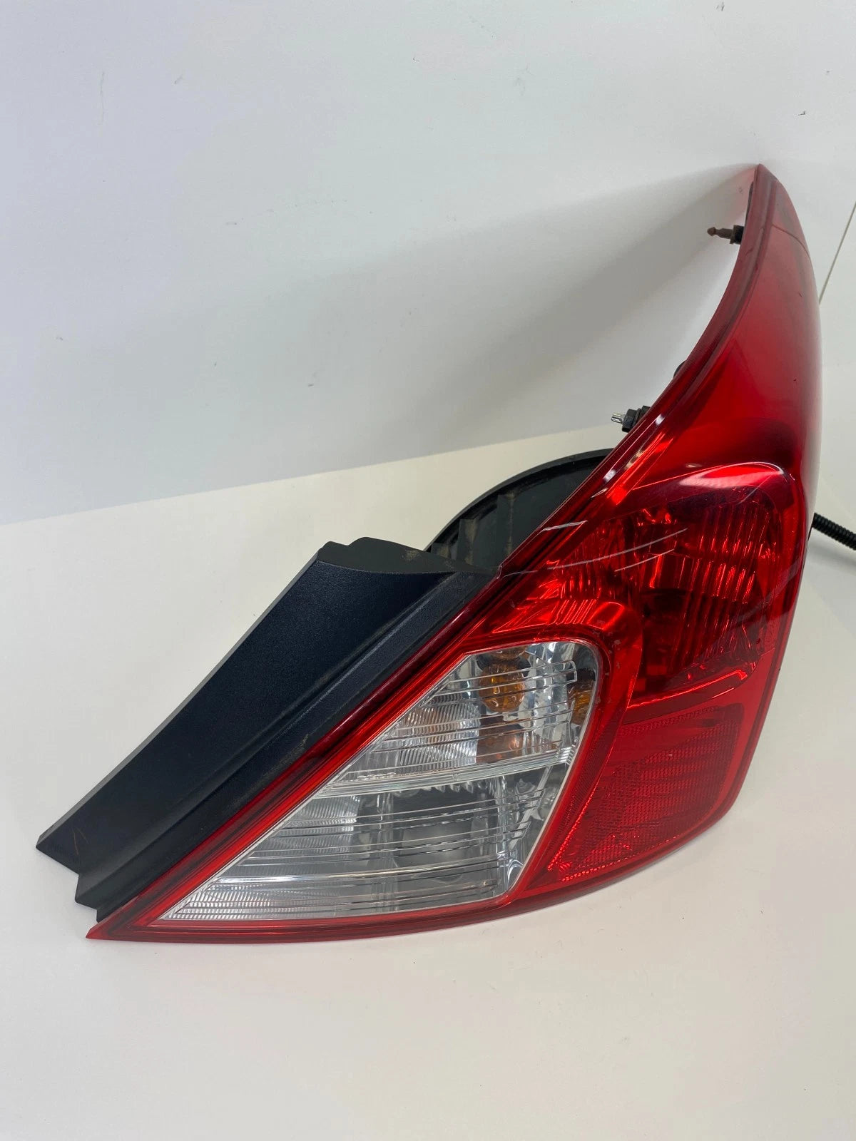 2012-2019 Nissan Versa SEDAN Rear Right Side Taillight Lamp Assy 26550-3AN0A