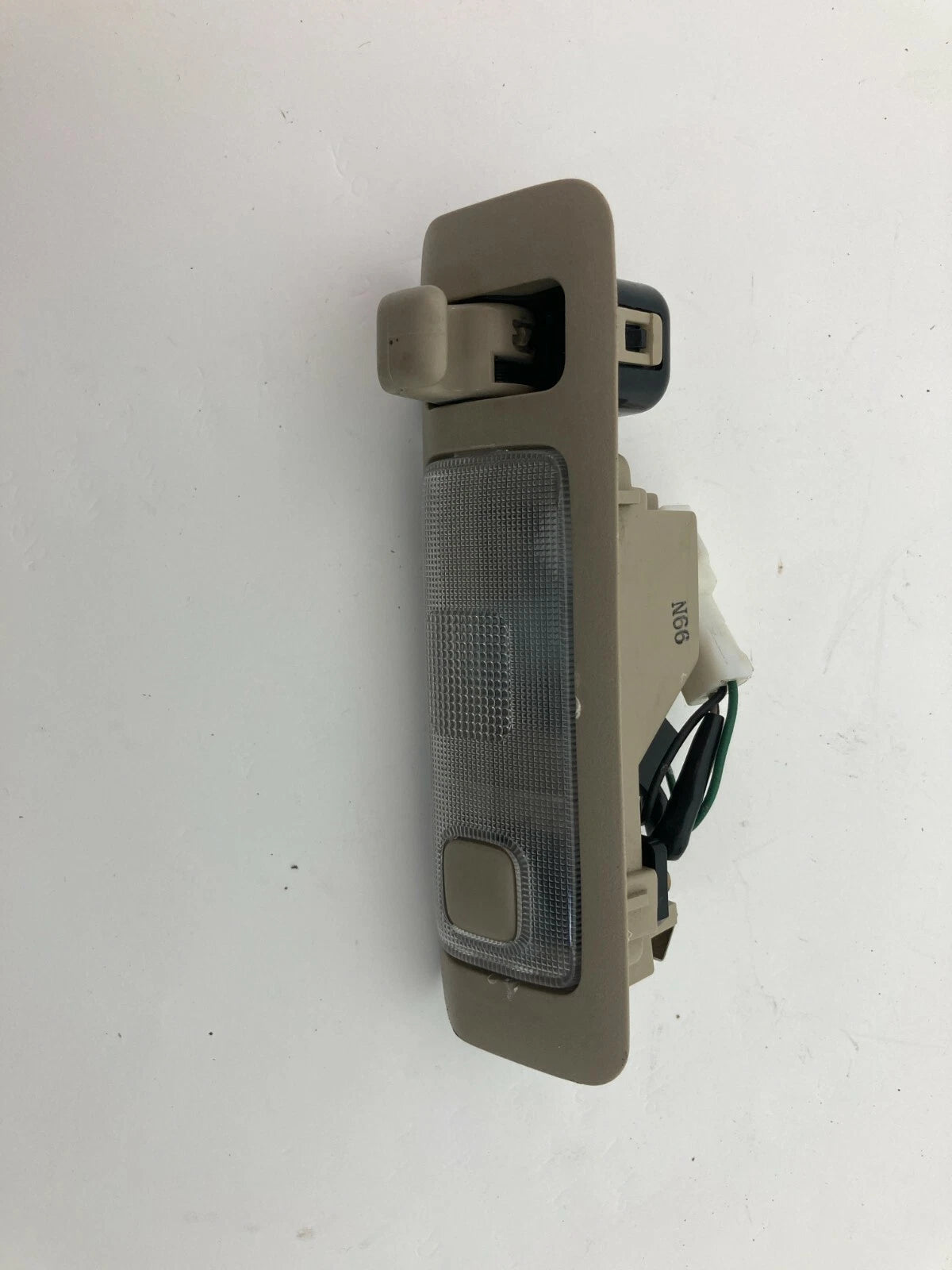 98-05 LEXUS GS300 98-00 GS400 REAR RIGHT SIDE OVERHEAD DOME LAMP OEM