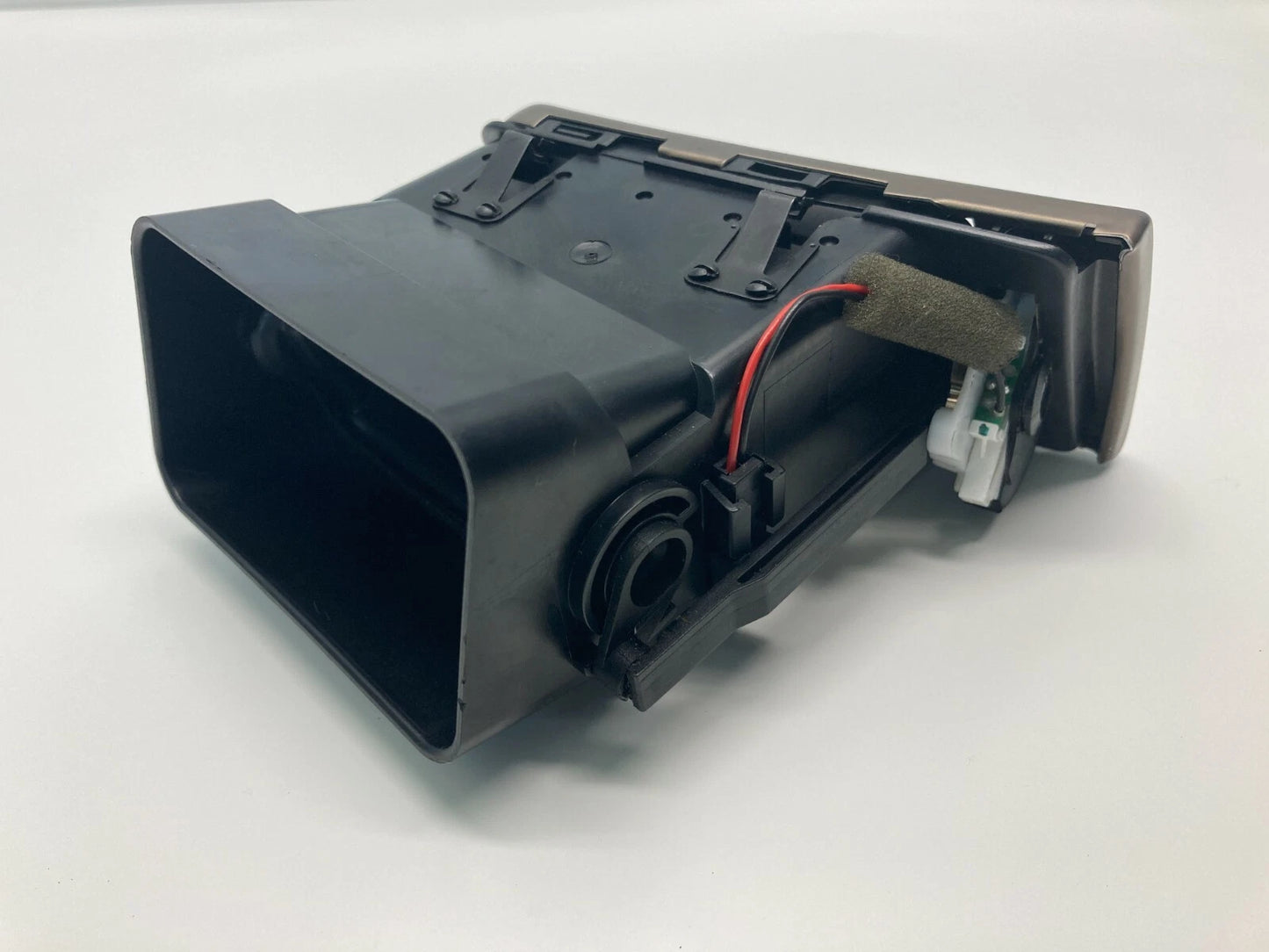 1998 1999 2000 2001 AUDI A6 A6 QUATTRO LEFT DRIVER SIDE DASH AC AIR VENT OUTLET