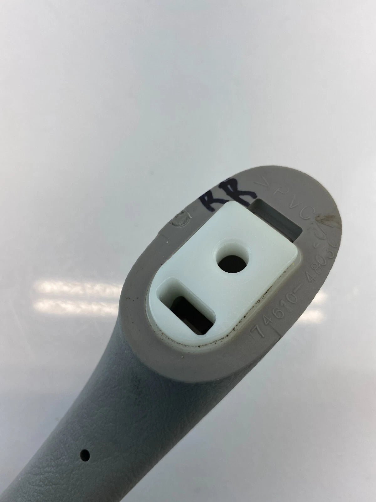 2001-2007 TOYOTA HIGHLANDER ROOF REAR RIGHT GRAB GRIP ASSIST HANDLE 74610-48030