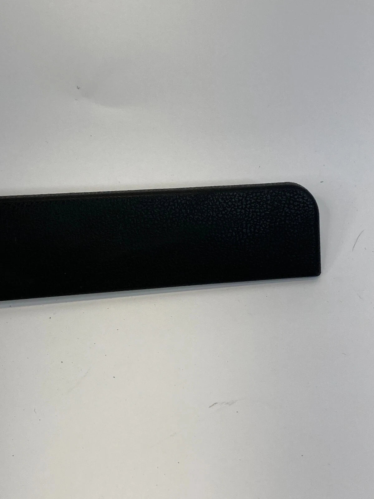08-13 NISSAN ROGUE FRONT RIGHT SIDE DOOR SILL SCUFF PLATE STEP TRIM 769B0-JM00A