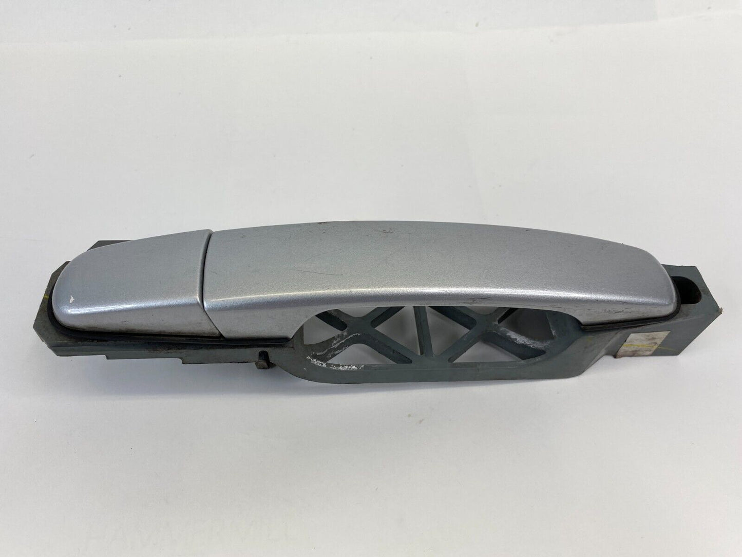 2005-2009 Chevrolet Equinox Front Right Passenger Side Exterior Door Handle OEM