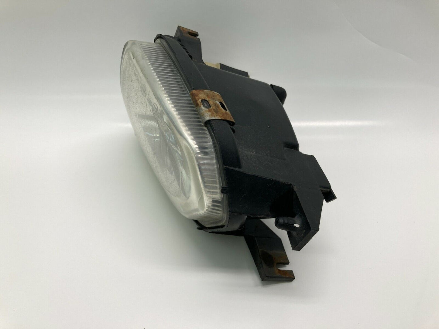 03 04 05 Mercedes E320 Left Driver Side Fog Light Lamp Assembly 2118200556 OEM