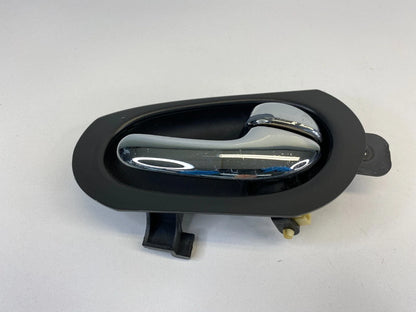 2002-2009 GMC ENVOY REAR RIGHT BACK SIDE INNER INTERIOR DOOR HANDLE 15043637