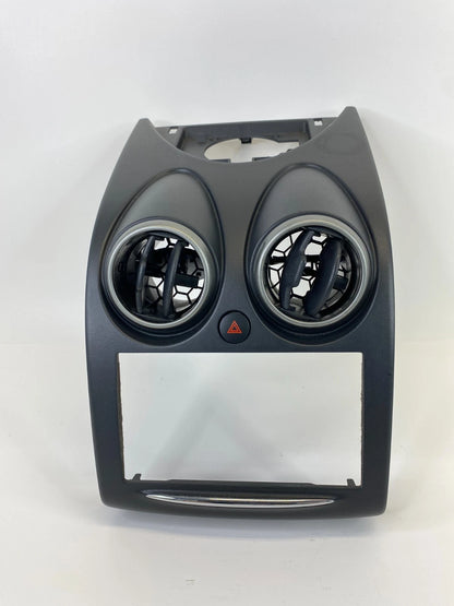 2011-2013 NISSAN ROGUE CENTER DASH TRIM RADIO BEZEL PANEL AIR VENTS 68260-1VK0A