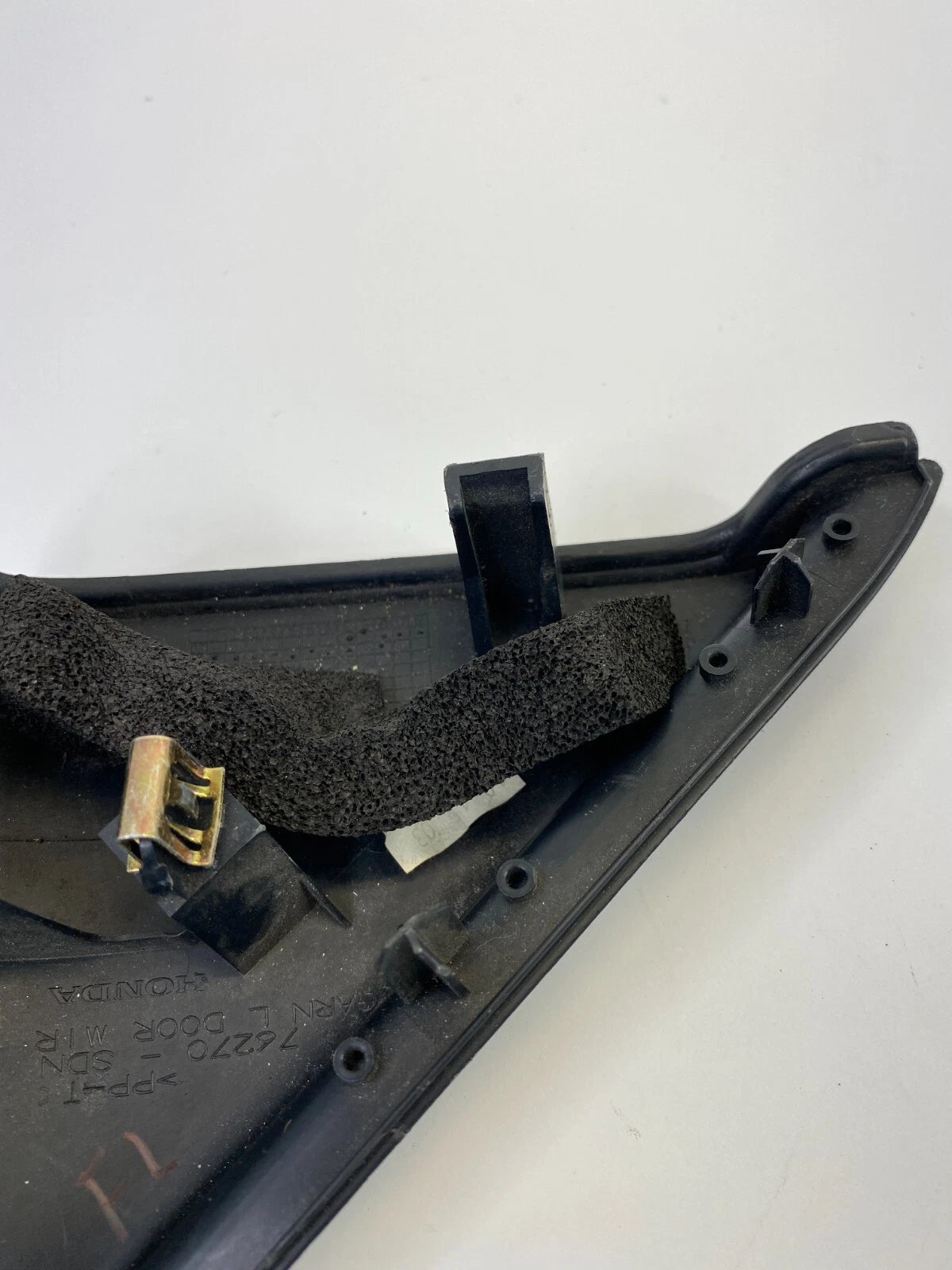 03-07 HONDA ACCORD COUPE FRONT LEFT DRIVER INNER CORNER MIRROR COVER 76270-SDN