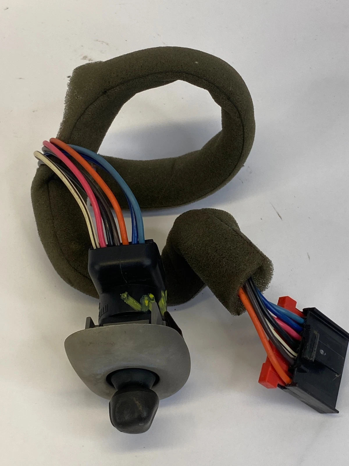 02-09 CHEVROLET TRAILBLAZER DRIVER SIDE POWER MIRROR CONTROL SWITCH OEM 15123254