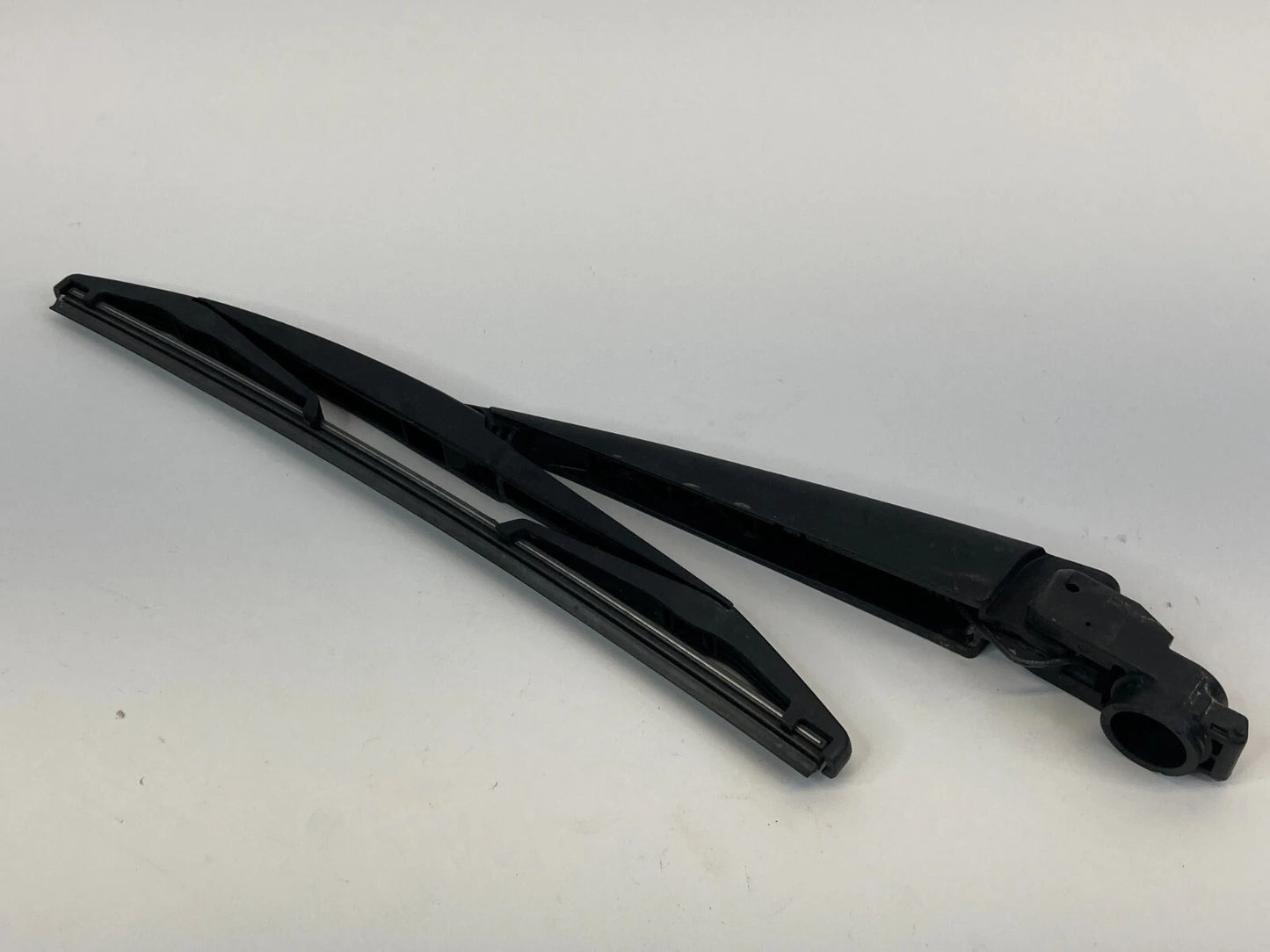 12 13 14 15 16 17 18 19 FIAT 500 HATCHBACK REAR WINDSHIELD WIPER ARM & BLADE OEM