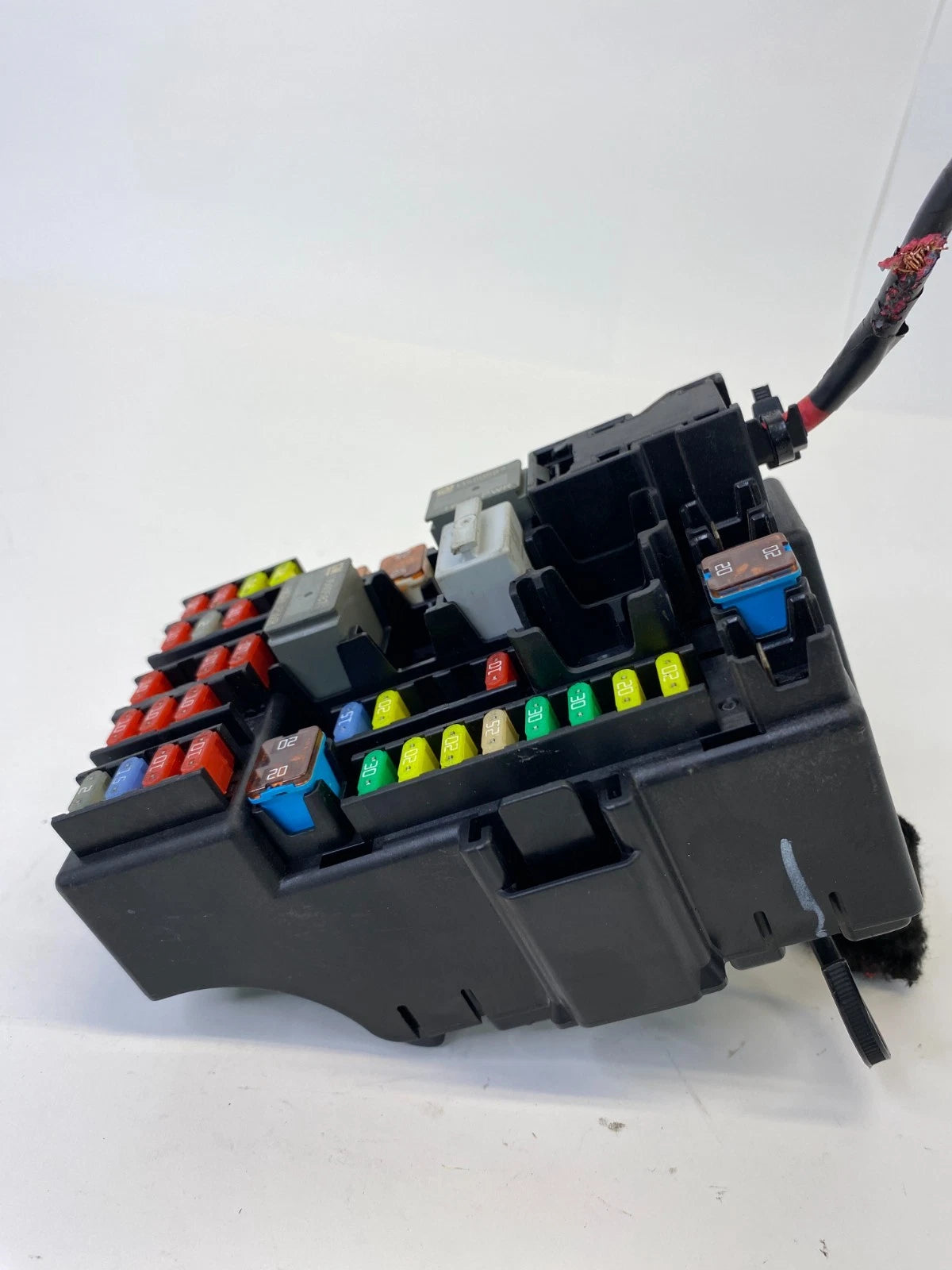 12 13 14 15 16 CHEVROLET SONIC 1.8L ENGINE FUSE RELAY BOX JUNCTION BLOCK OEM