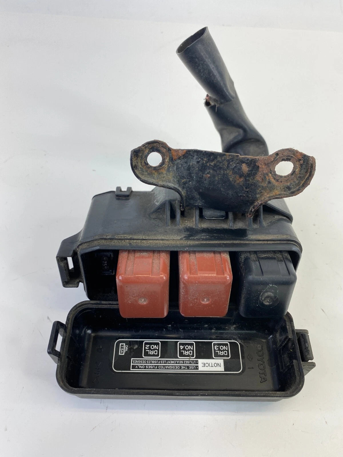 1999-2003 LEXUS RX300 3.0L ENGINE SMALL FUSE BOX RELAY PANEL OEM 9098704002
