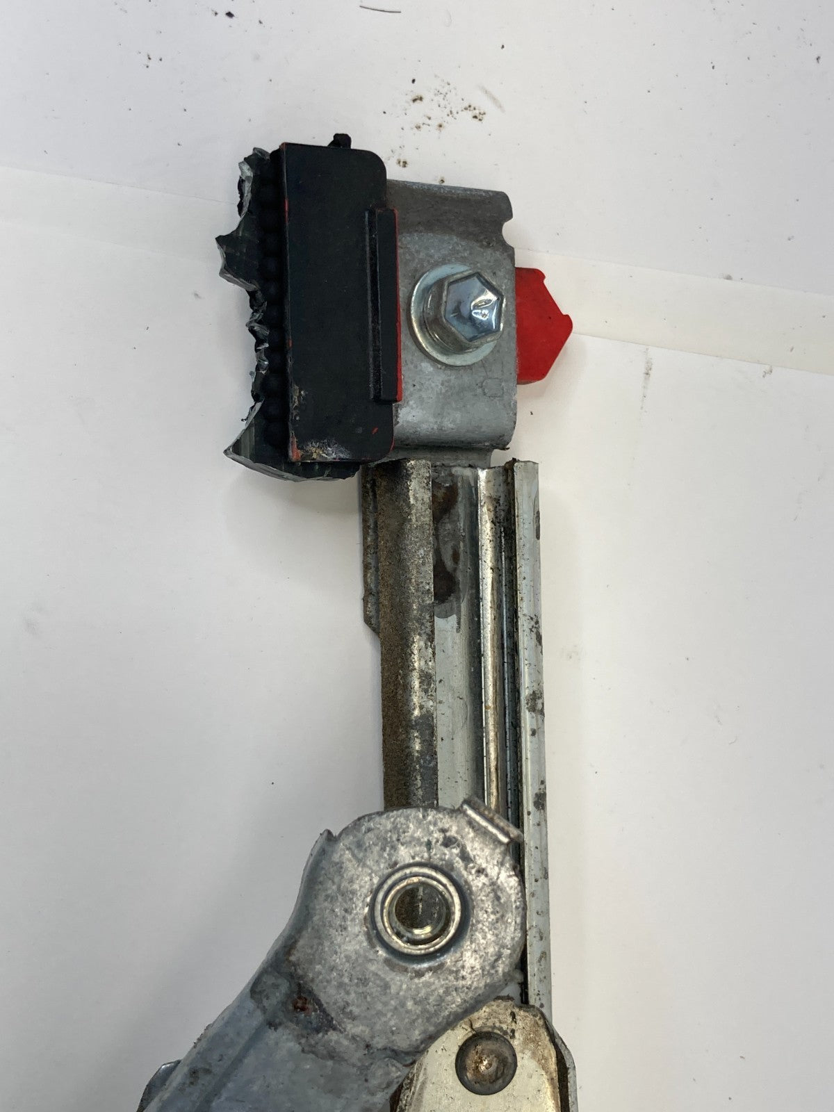 02-06 Toyota Camry Front Right Passenger Door Window Motor Regulator 85710-AA050