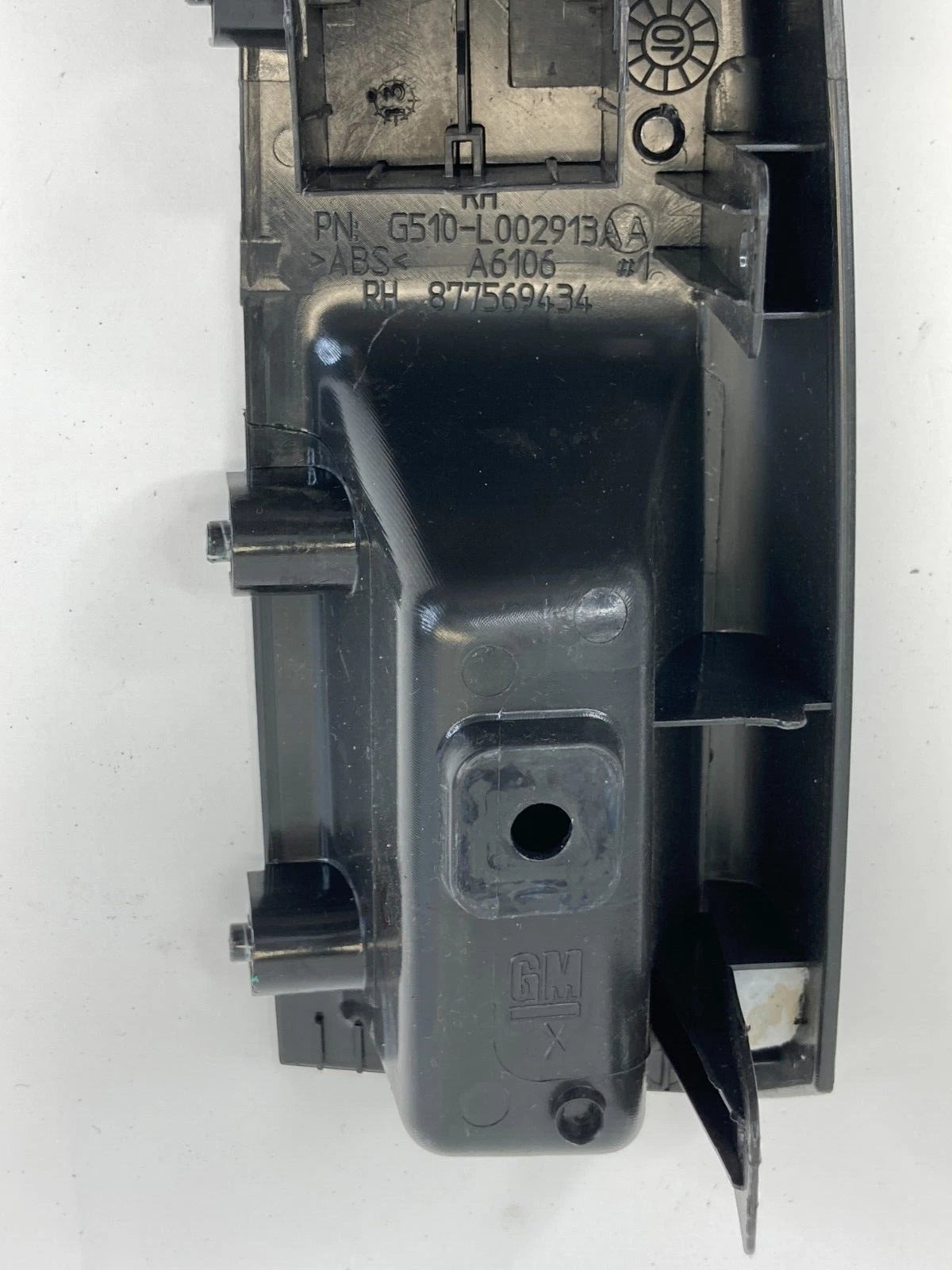 11-16 CHEVY CRUZE REAR RIGHT DOOR WINDOW CONTROL SWITCH BEZEL TRIM 877569434 OEM