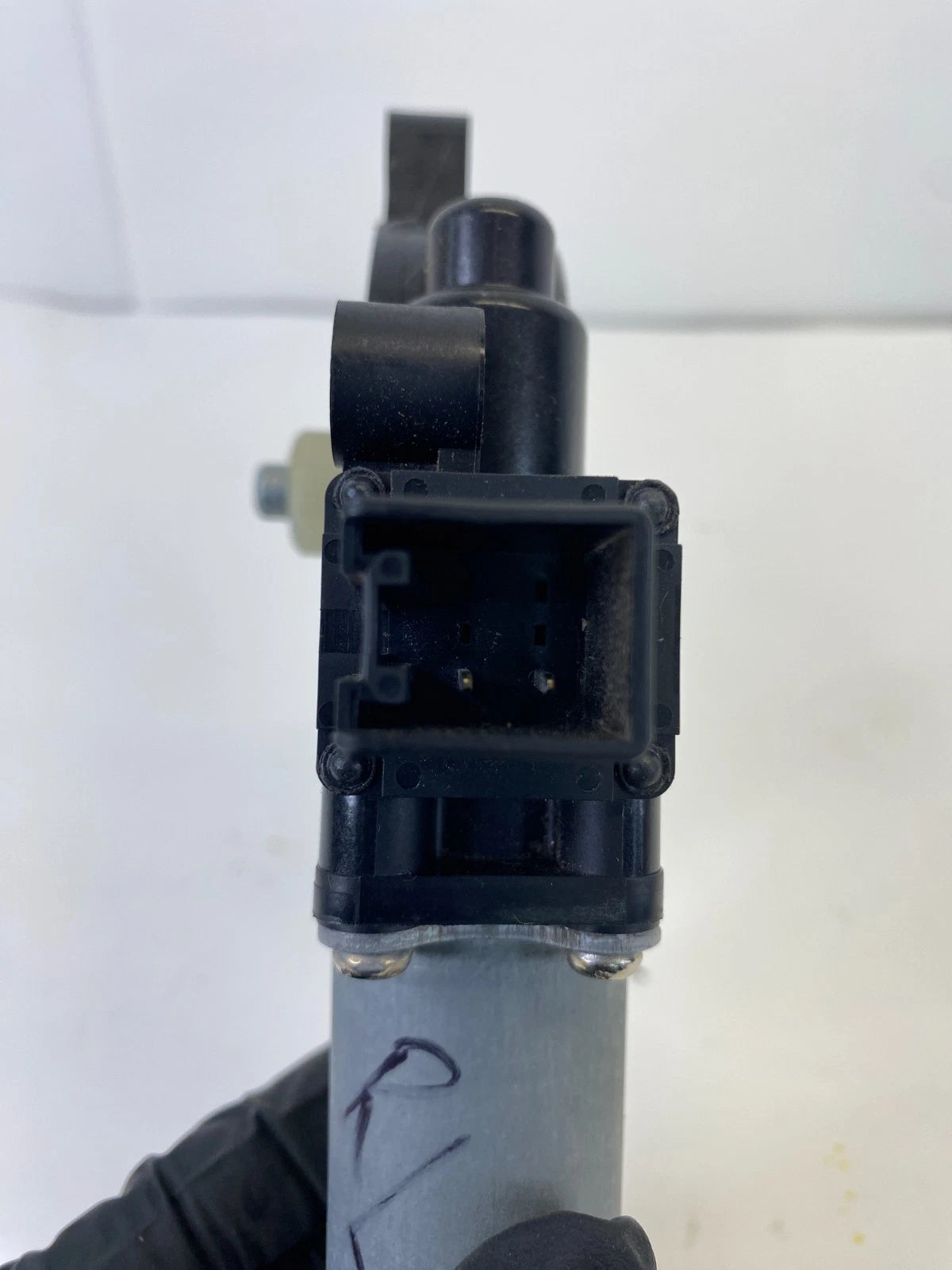 2010-2013 MAZDA 3 REAR LEFT BACK SIDE DOOR POWER WINDOW MOTOR D01G-59-58X OEM