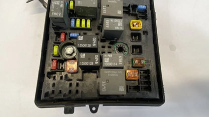 2010 2011 CADILLAC SRX 3.0L ENGINE FUSE BOX FUSEBOX W/O FOG LIGHTS 15896994 OEM
