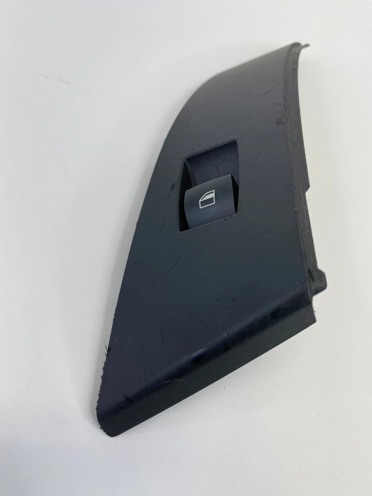 2004-2007 BMW 530I 525I REAR LEFT WINDOW CONTROL SWITCH W/ BEZEL 6951966 OEM