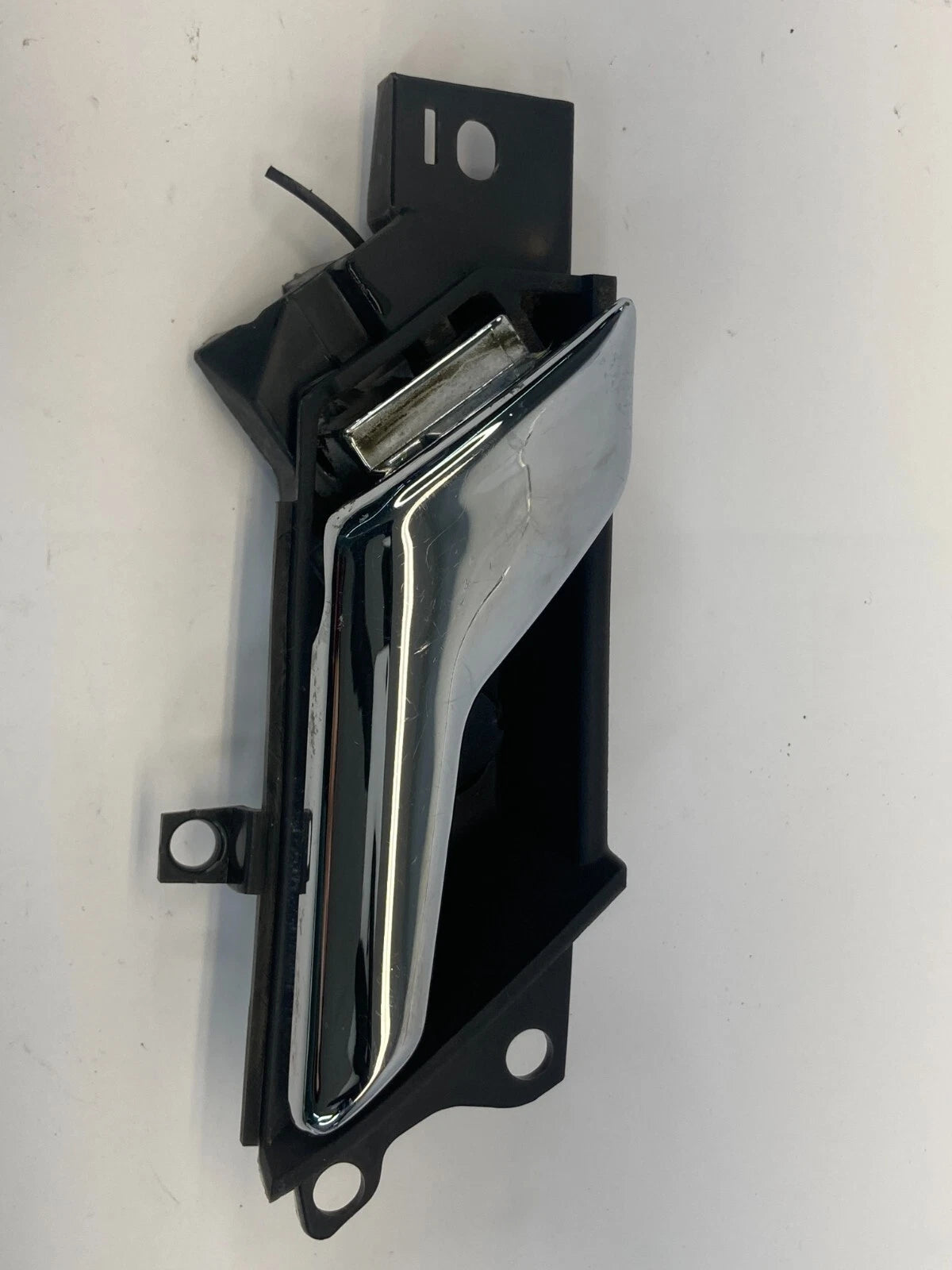 12-15 CHEVROLET CAPTIVA SPORT FRONT LEFT DRIVER SIDE INNER DOOR HANDLE 96660863