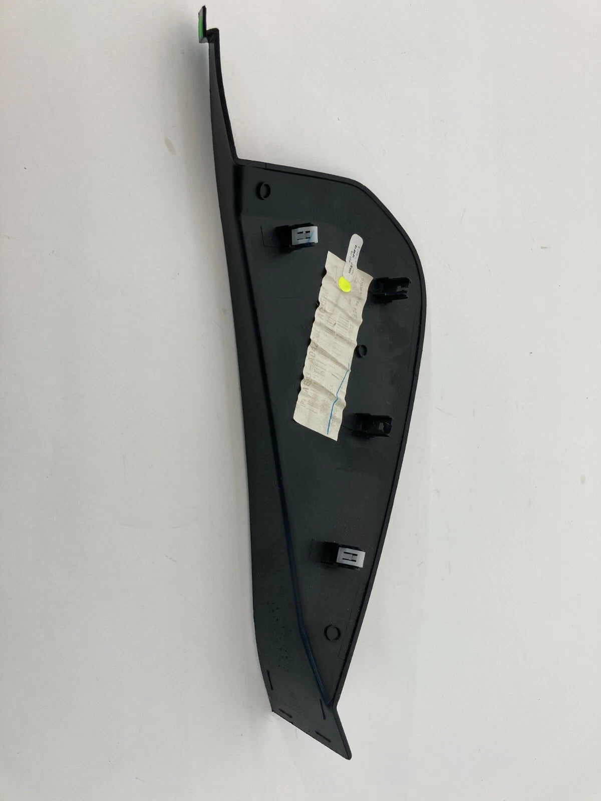 2014-2017 FORD FIESTA FRONT RIGHT PASSENGER SIDE CAP END PANEL COVER BEZEL TRIM
