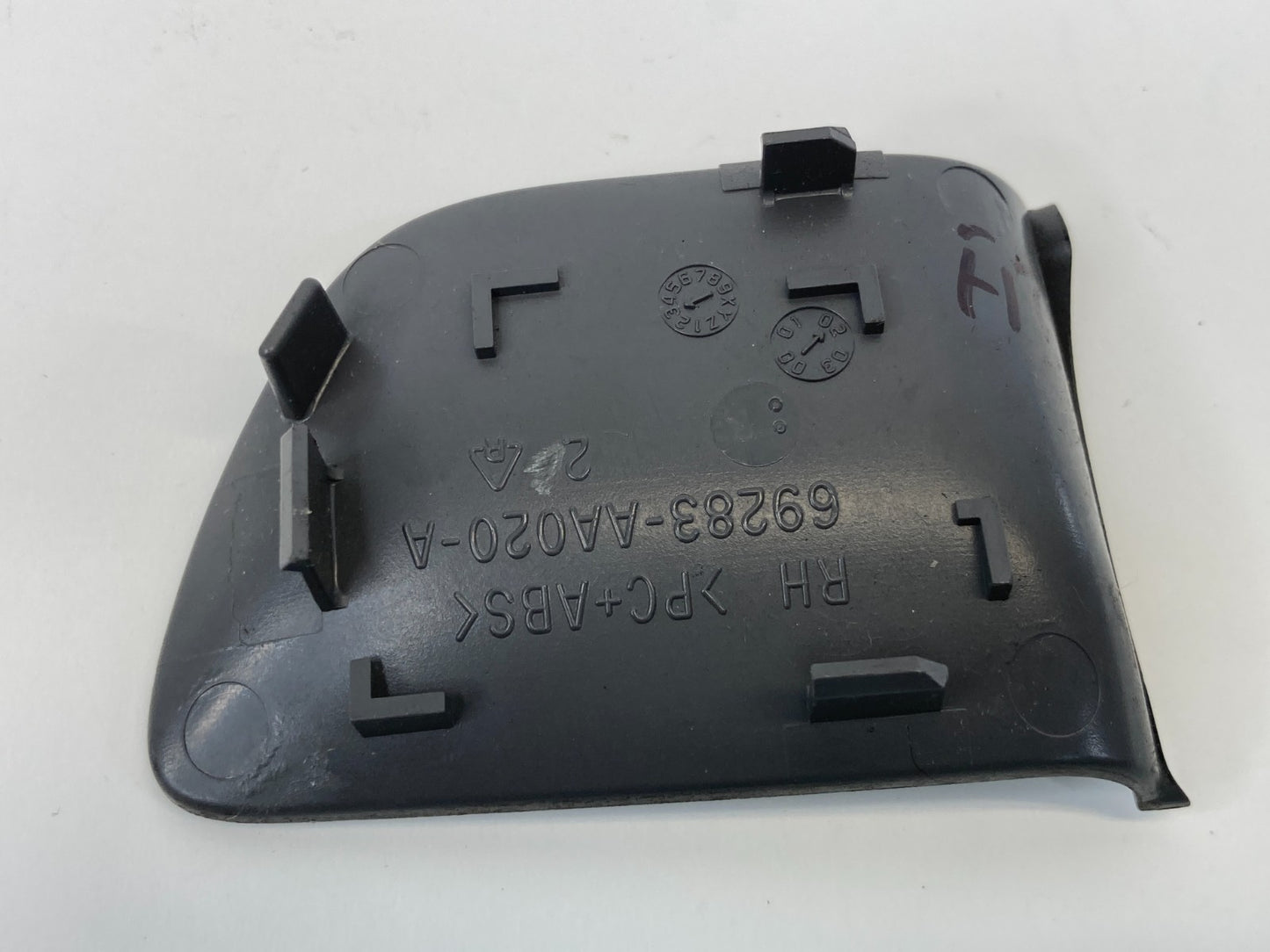 2002-2006 Toyota Camry Front Right Inner Door Plug Screw Cover Trim 69283AA020