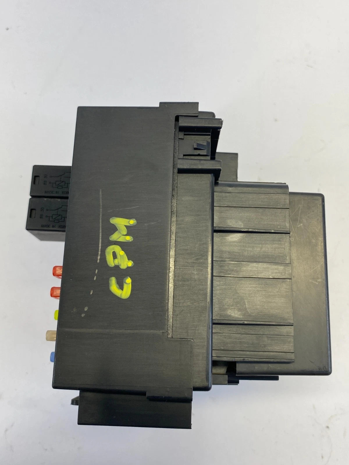 2003-2006 CHEVROLET TAHOE 5.3L ENGINE FUSE BOX JUNCTION BLOCK 15058033 OEM