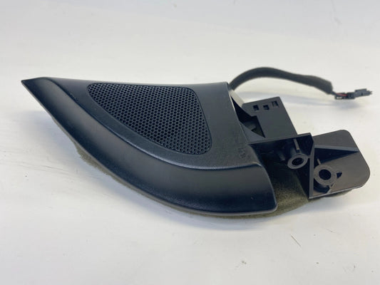 05-10 VW JETTA FRONT RIGHT DOOR MIRROR CORNER TRIM COVER W/ TWEETER SPEAKER OEM