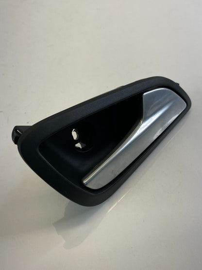 2012-2018 Ford Focus Sedan Front Right Side Inner Door Handle AM51-A22600-BDW