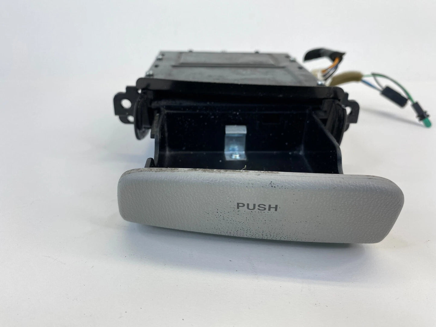2006-2008 HYUNDAI SONATA DASH ASHTRAY ASH TRAY HOUSING POCKET 84550-3K000 OEM