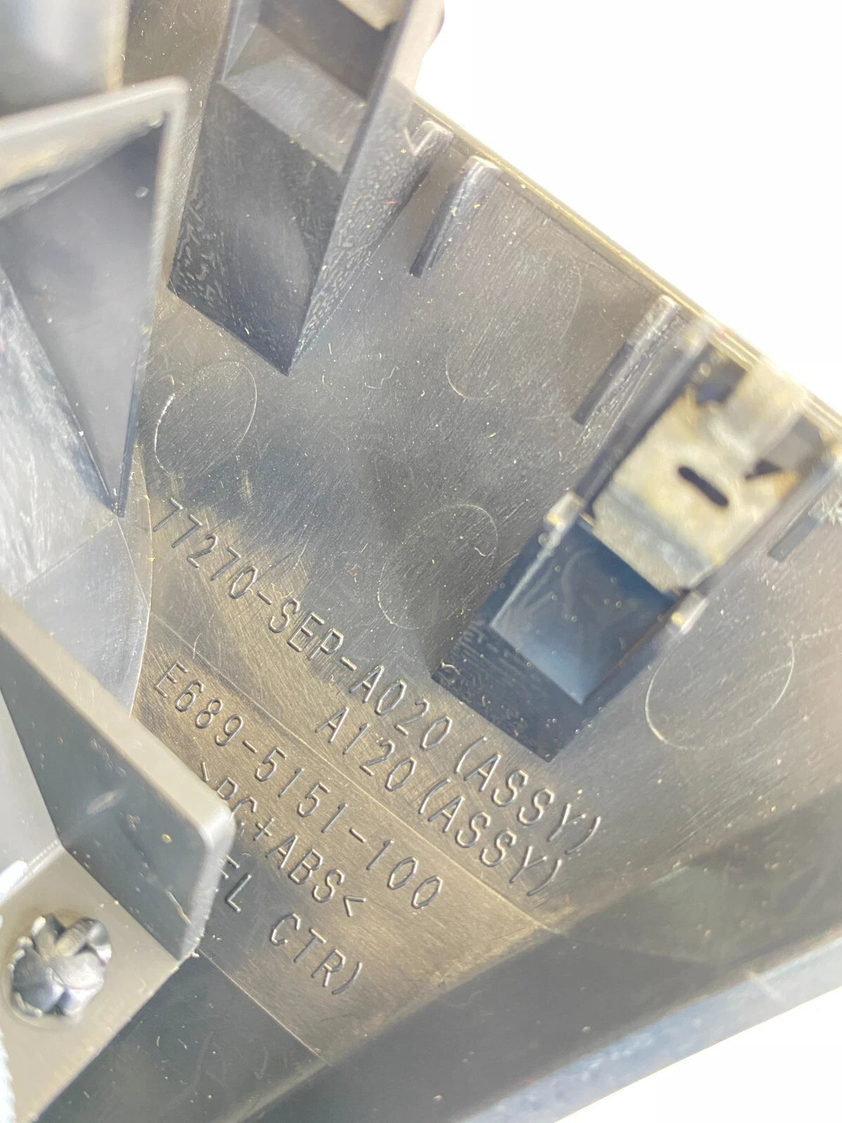 2005-2008 ACURA TL DASH A/C AC CENTER AIR VENT GRILLE 77270-SEP-A020 OEM