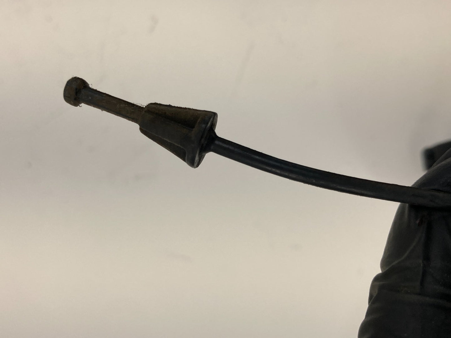 1998-2004 Lincoln Navigator 5.4L V8 SUV Gas Fuel Tank Filler Cap Assembly OEM