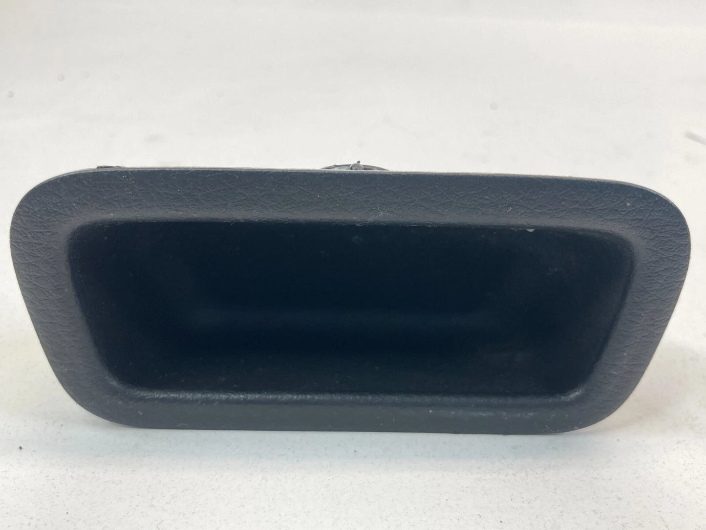 2009-2013 SUBARU FORESTER INTERIOR REAR TRUNK HATCH LID PULL HANDLE 94341XA00