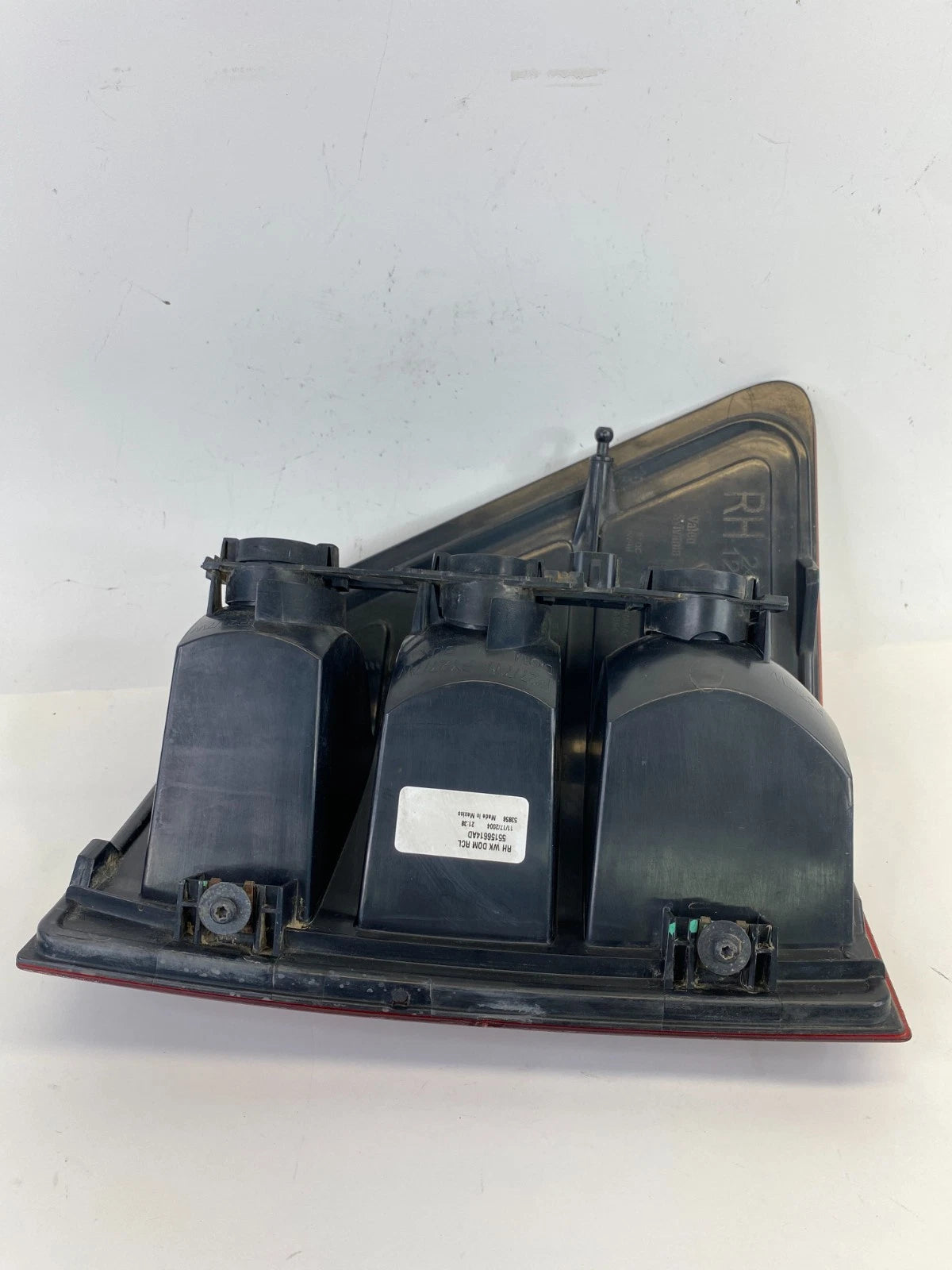 2005 2006 JEEP GRAND CHEROKEE RIGHT PASSENGER TAIL LIGHT TAILLIGHT 55156614AD