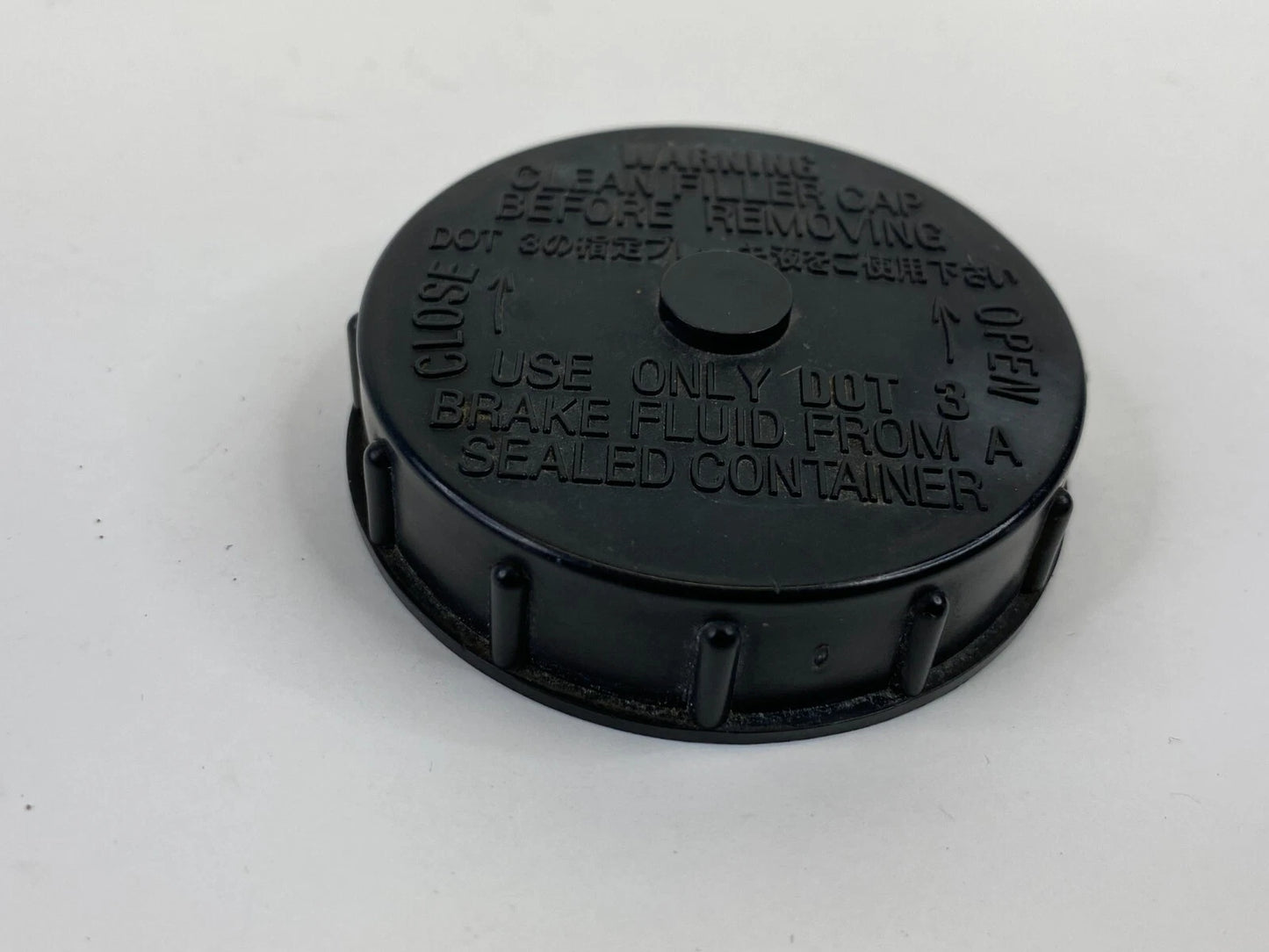 2003-2008 INFINITI G35 BRAKE MASTER CYLINDER CAP RESERVE TANK LID COVER OEM