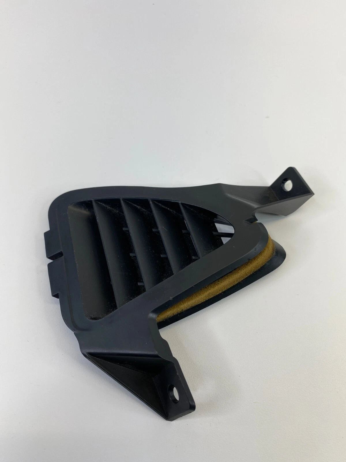 08-15 MITSUBISHI LANCER UPPER LEFT DASH A/C AIR VENT GRILLE DEFROSTER 28030A090