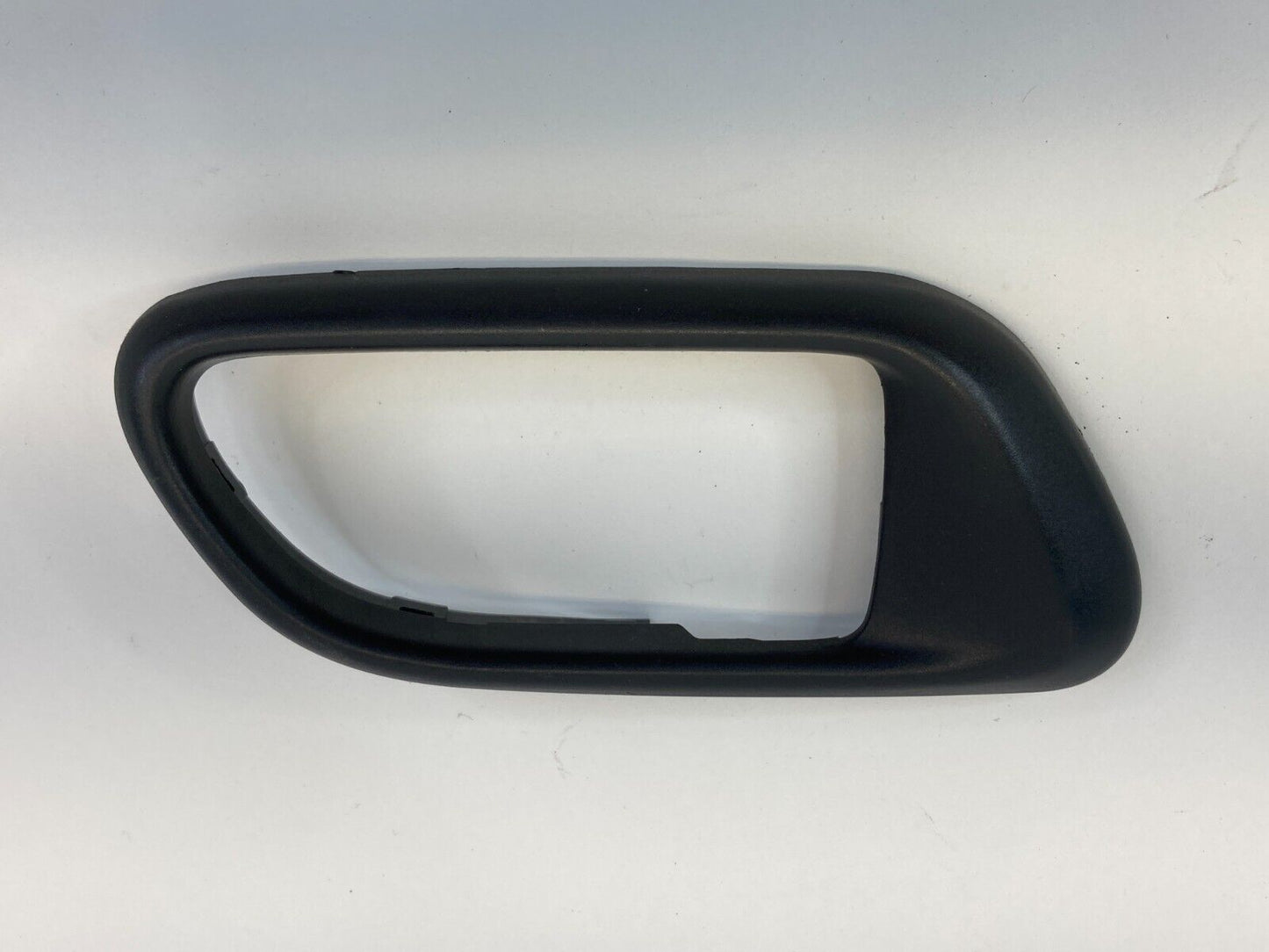 2003-2008 Subaru Forester SUV 4-DR Right Interior Inner Door Handle Bezel Trim