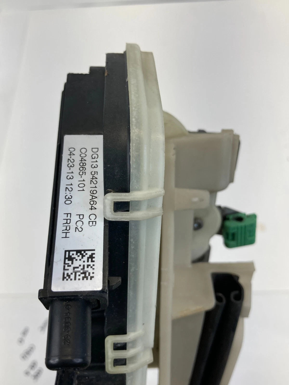 10-19 Ford Taurus 13-19 Police Interceptor Sedan Front Right Door Lock Actuator