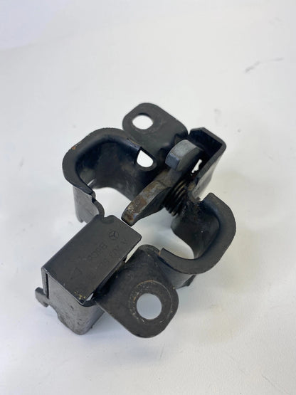 2003-2006 MERCEDES-BENZ E500 FRONT HOOD SIDE LOCK LATCH STRIKER A2038800060 OEM