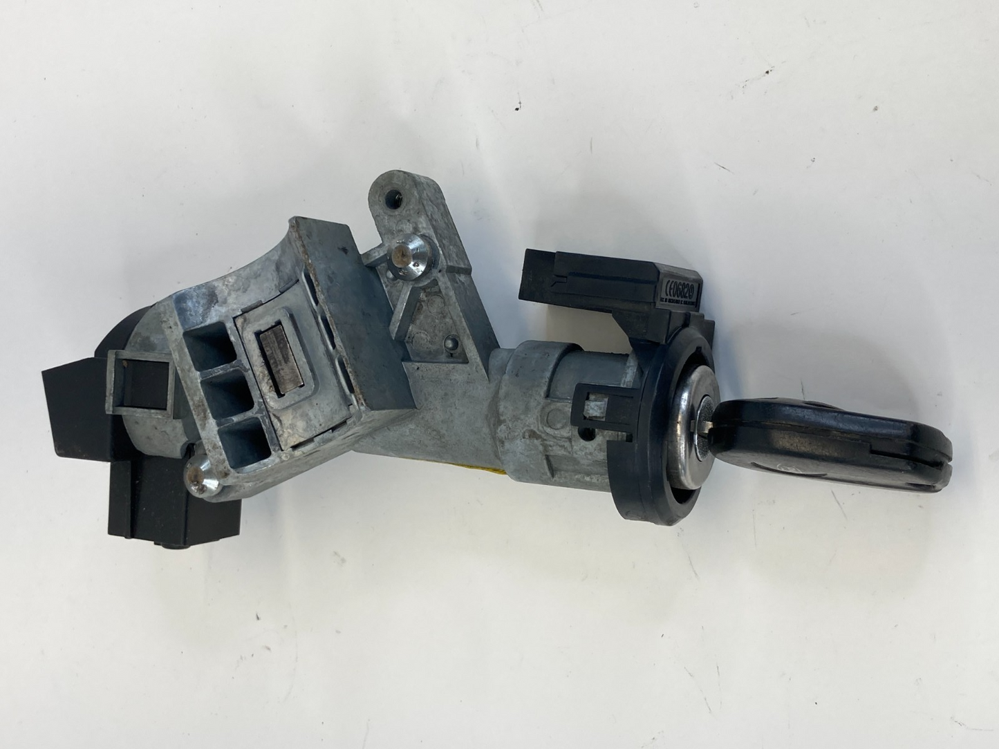 2007-2010 Ford Edge 3.5L V6 AT Ignition Switch Lock Cylinder & Key 8E533F642-BA