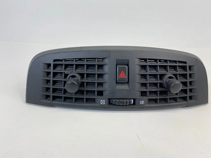 2004-2006 CADILLAC SRX SUV CENTER DASH AC A/C HEATER AIR VENT GRILLE 25703804