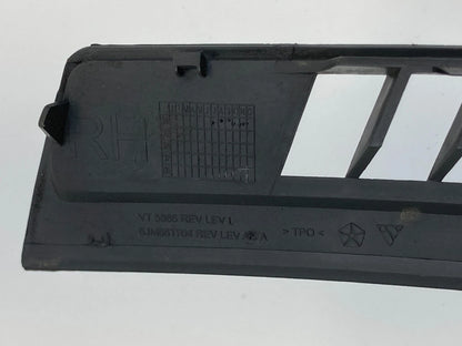 2005 2006 JEEP GRAND CHEROKEE UPPER RIGHT DASH DEFROST VENT GRILLE COVER