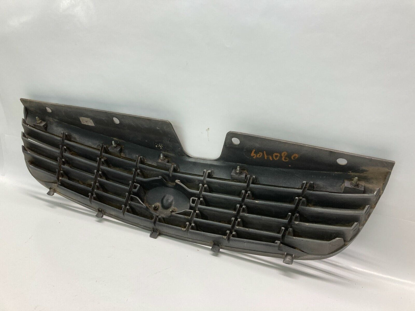 1997 1998 1999 Chevy Chevrolet Malibu Front Grill Grille W/ Emblem 22603446 OEM