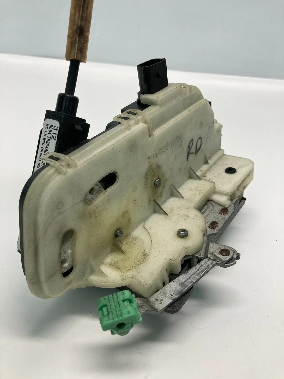 2008-2012 FORD ESCAPE REAR LEFT POWER DOOR LOCK LATCH ACTUATOR OEM 8L8478264A01
