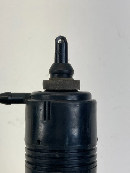 04 05 06 07 08 09 CADILLAC SRX XLR REAR WINSHIELD WIPER WASHER PUMP OEM