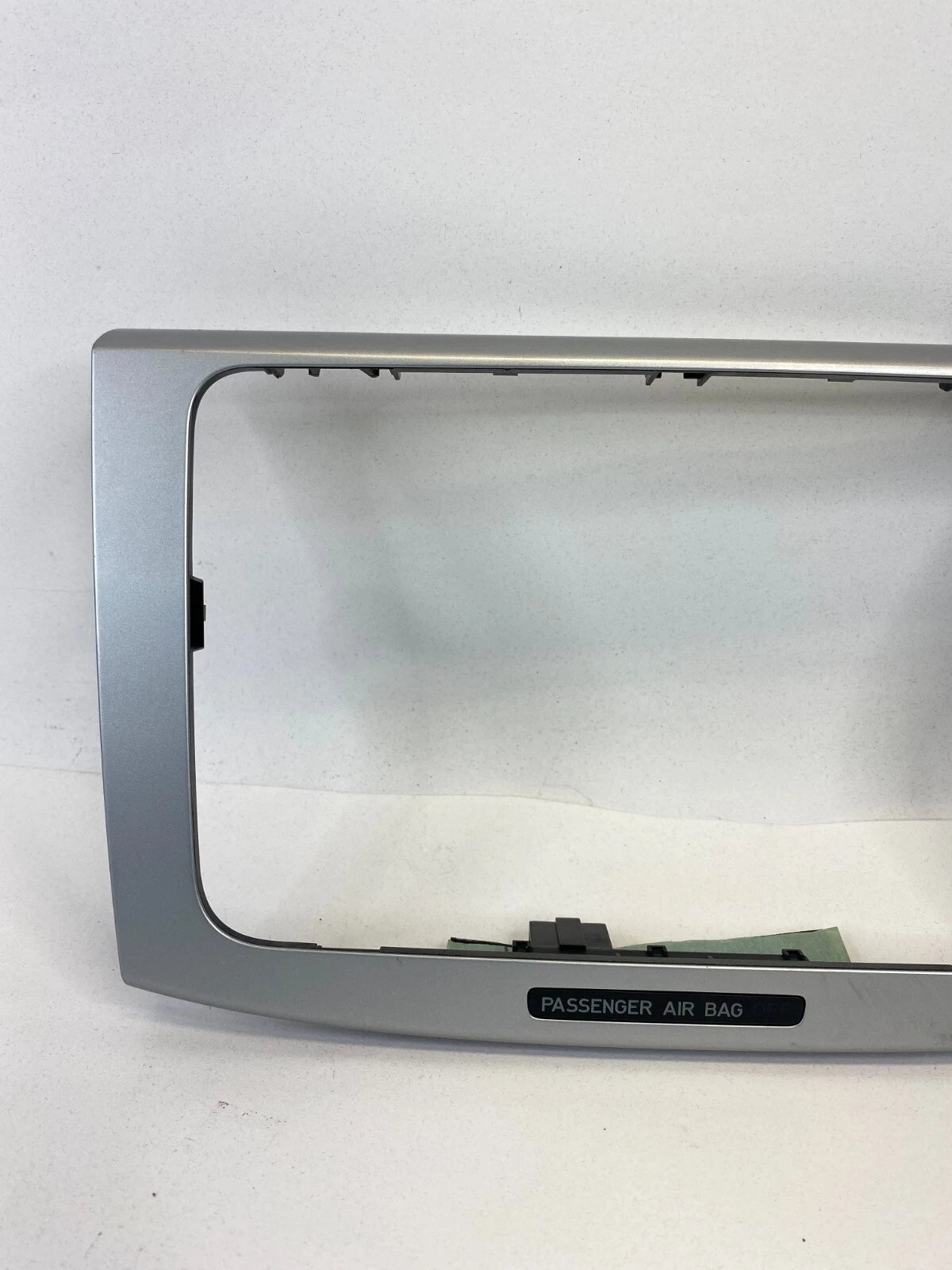 2006-2010 VW VOLKSWAGEN PASSAT INSTRUMENT PANEL DASH RADIO BEZEL TRIM SURROUND
