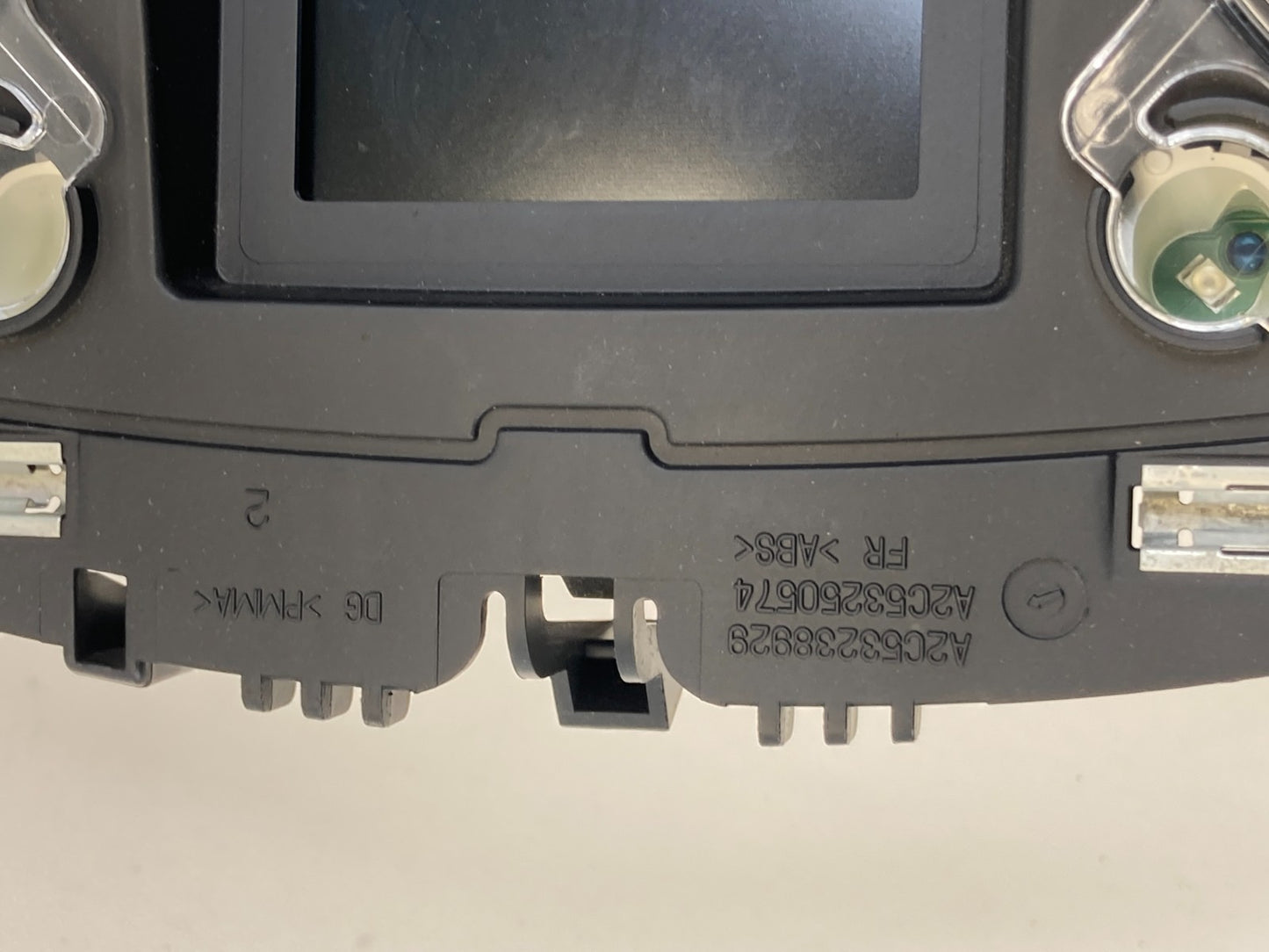 2010 2011 Volkswagen CC Cluster Speedometer Gauges 144.571 Miles A2C5-3219792