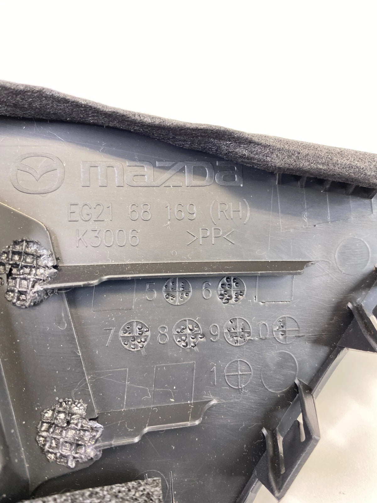 2007-2012 MAZDA CX-7 CX7 FRONT RIGHT LOWER PILLAR TRIM COVER EG2168169 OEM